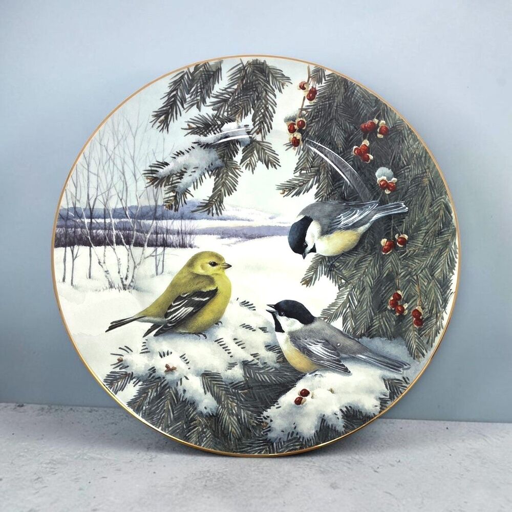 Lenox Winter Greetings Scenic 9.25" Plate Chickadee Goldfinch Bird Gold Trim USA
